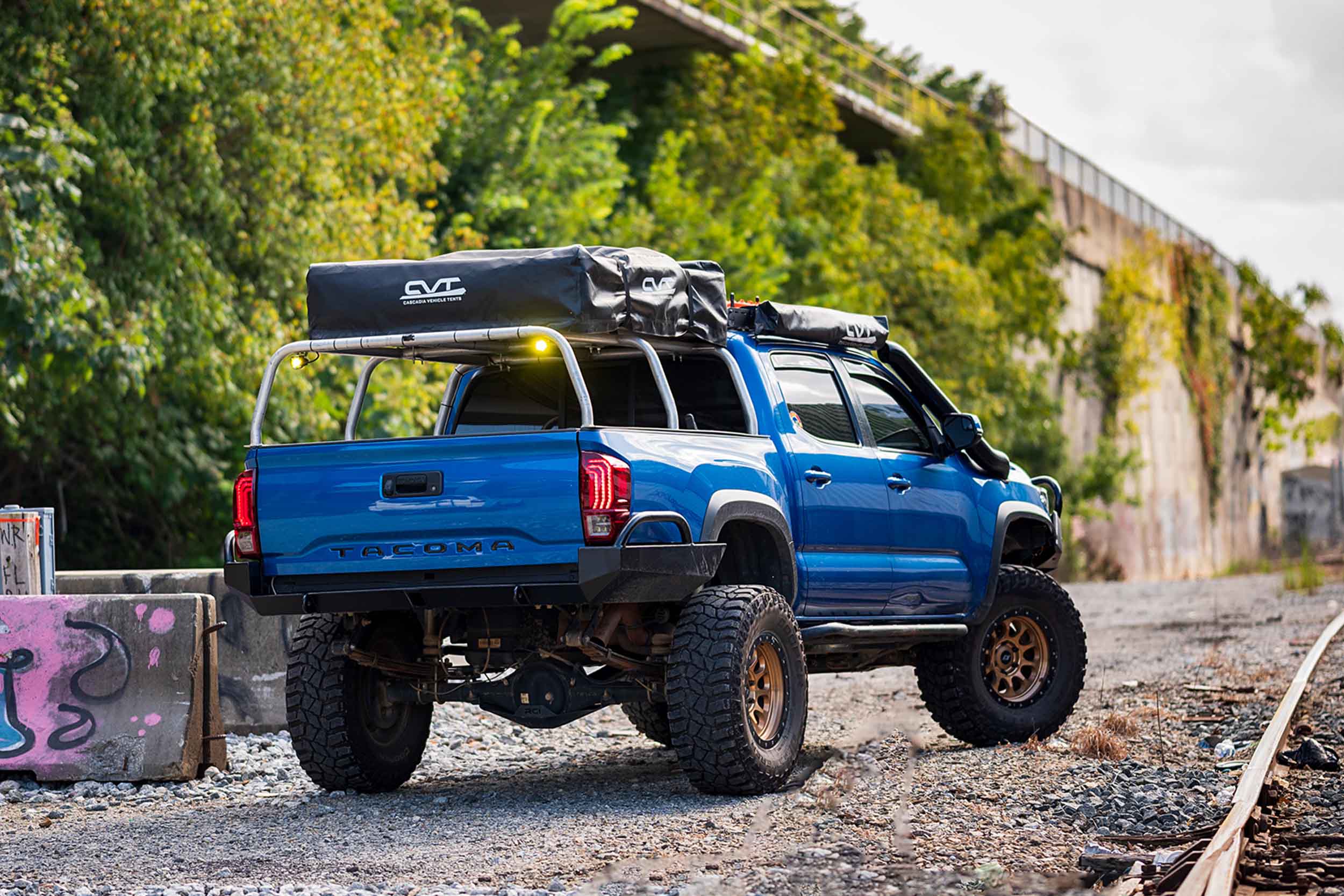 Toyota Tacoma (16-23) Morimoto XB Red LED Tail Lights | LF703